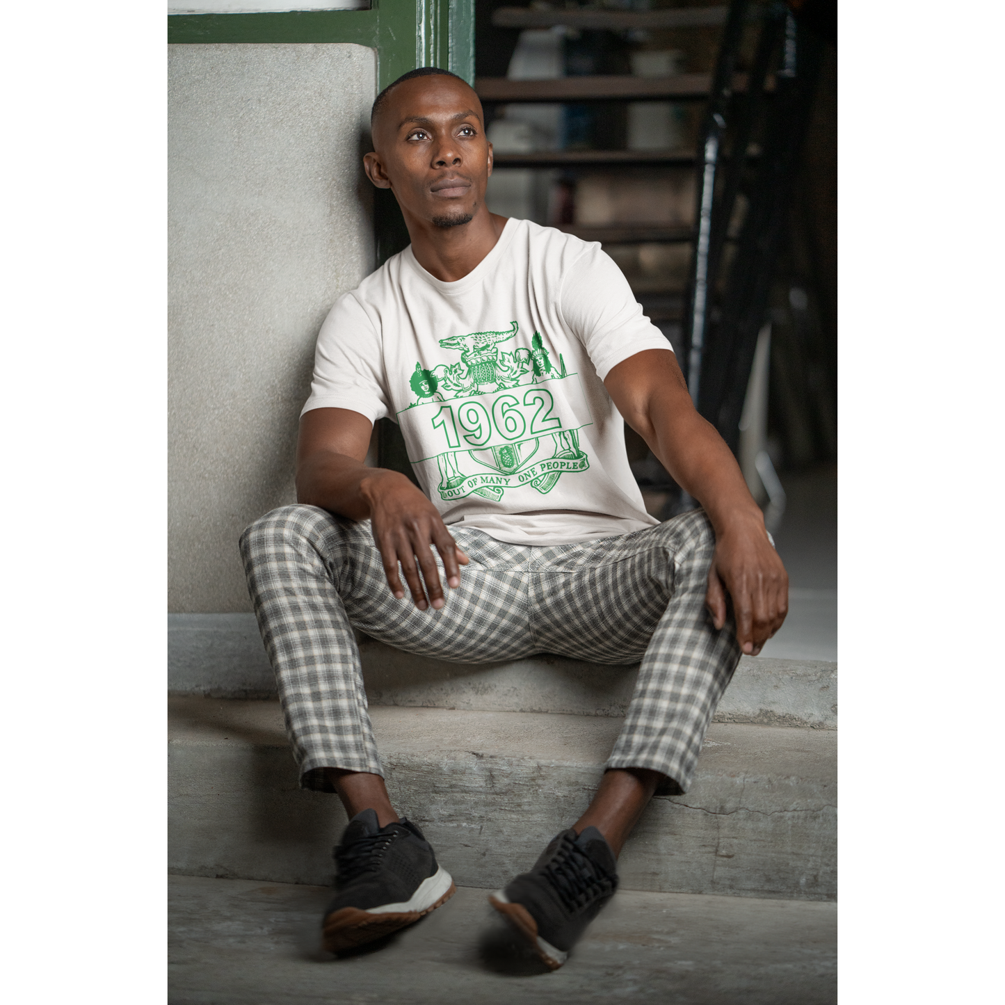 Vintage Jamaica T-Shirts _ 1962 Out of Many one People Jamaica Independence Graphic vintage and retro Jamaica t shirt online for men and women. Jamaican graphic t shirt gift or souvenir.